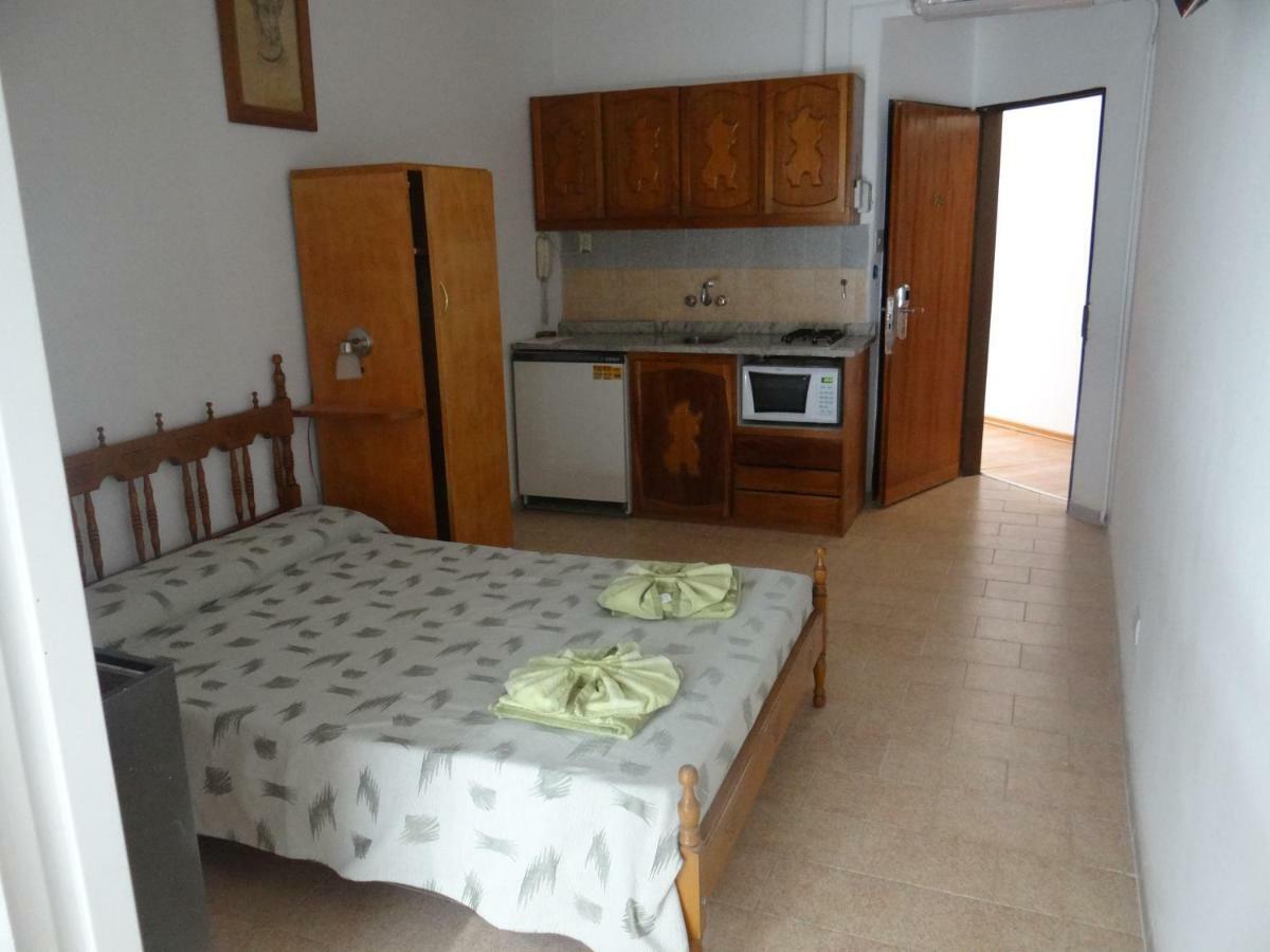 Gibert's House Aparthotel