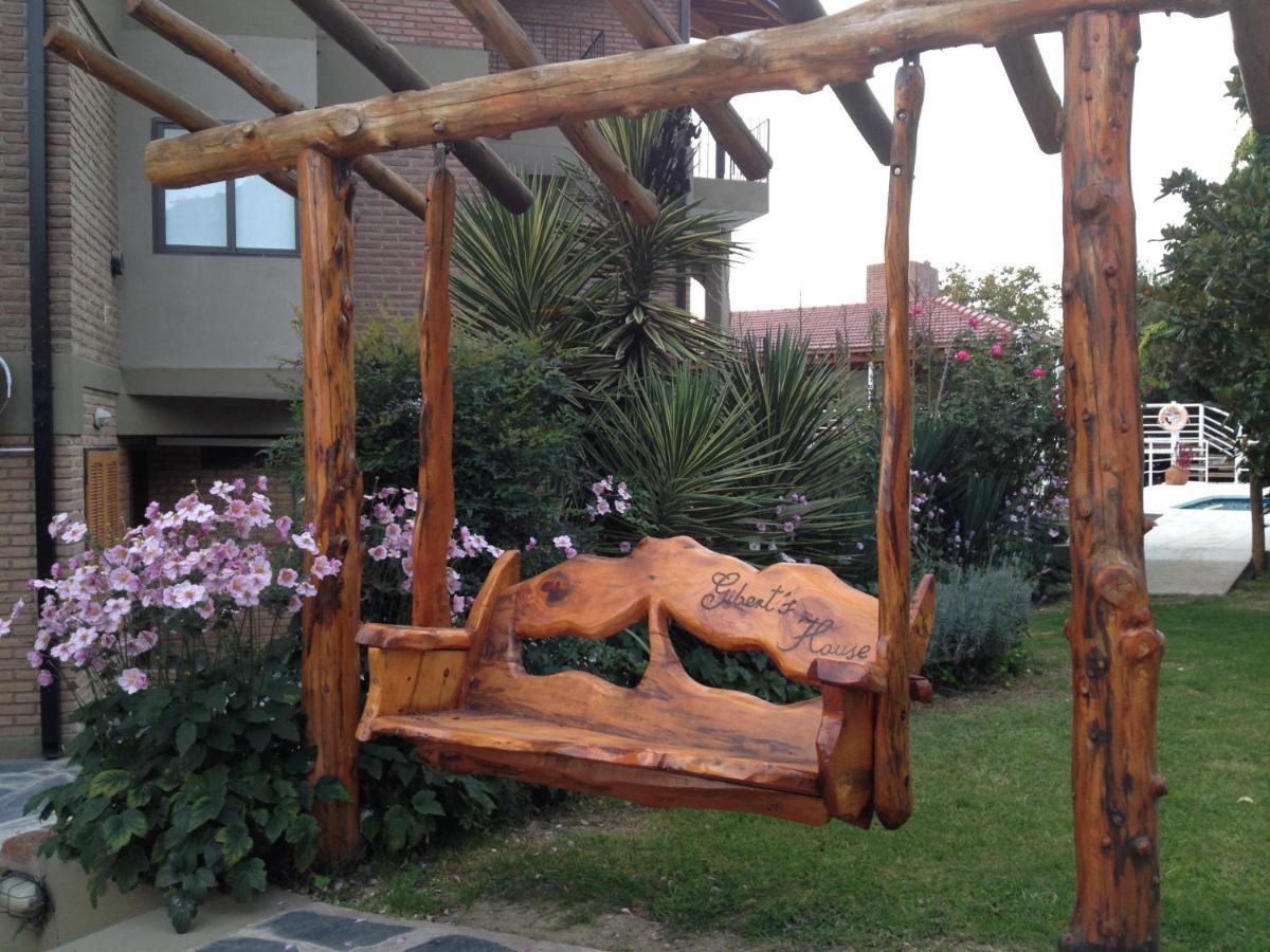 Aparthotel Gibert's House 2*